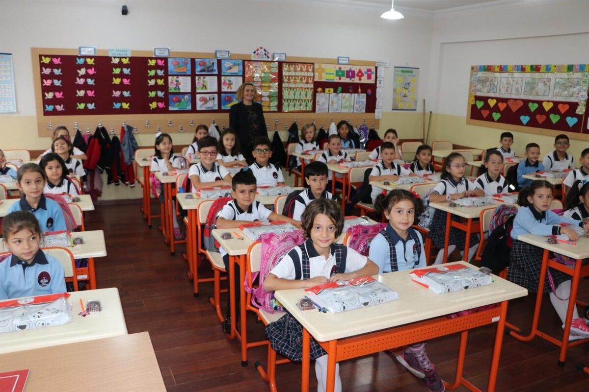 مدارس ایرانی ترکیه